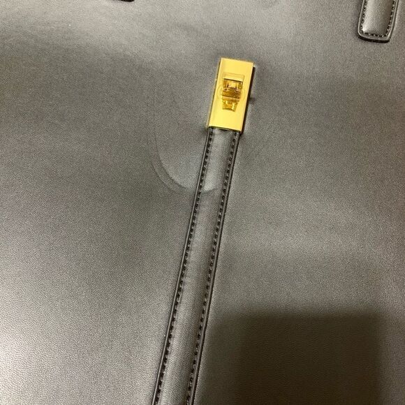 Adrienne Vittadini Modern Edge Black Handbag" - Picture 6 of 8